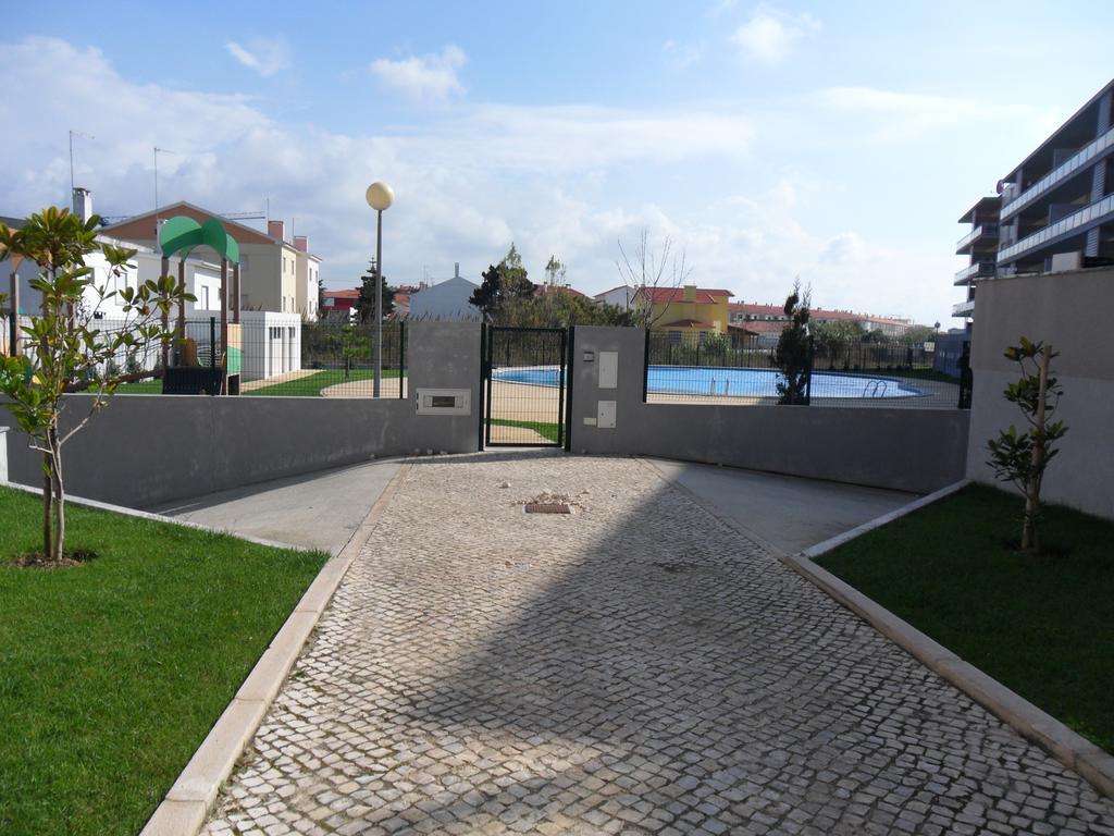 Alojamentos Campo & Mar - T1 Com Piscina Sao Martinho do Porto Εξωτερικό φωτογραφία
