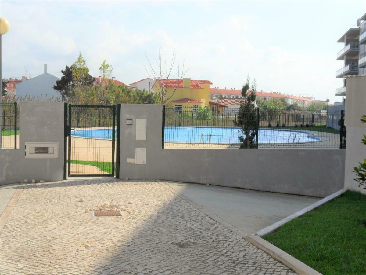 Alojamentos Campo & Mar - T1 Com Piscina Sao Martinho do Porto Εξωτερικό φωτογραφία